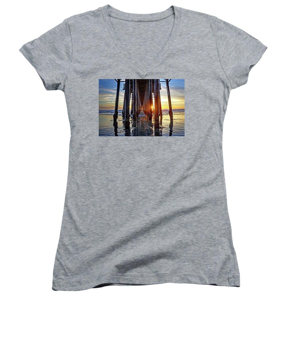 Ocean Women's V-Neck featuring the photograph Christmas Eve at The Pier by Ann Patterson