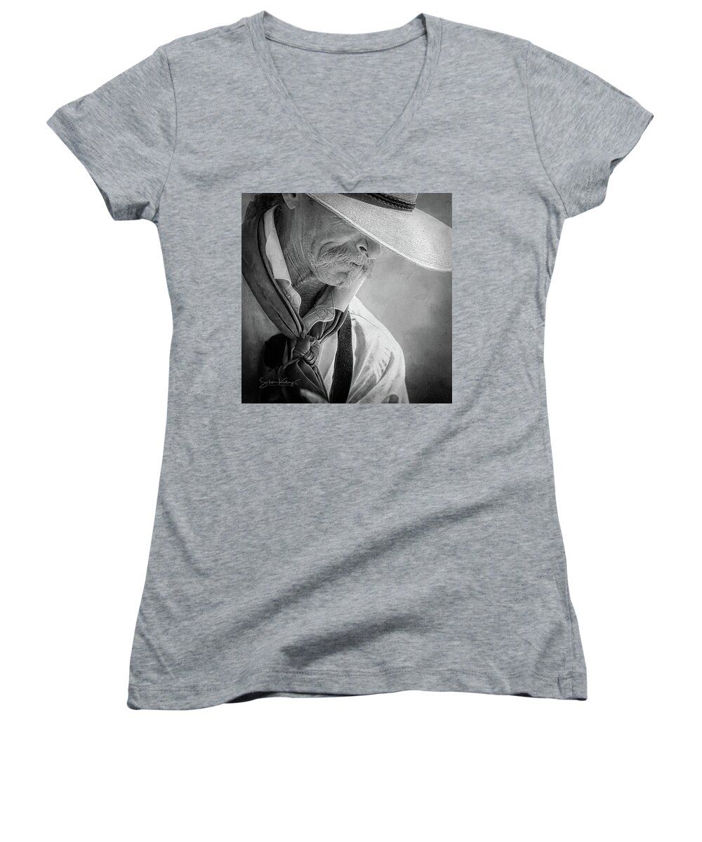 Monochrome Women's V-Neck featuring the photograph Contemplation by Steve Kelley