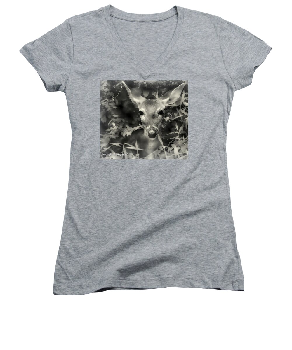 Deer Women's V-Neck featuring the photograph Doe's Summer Portrait by Tami Quigley
