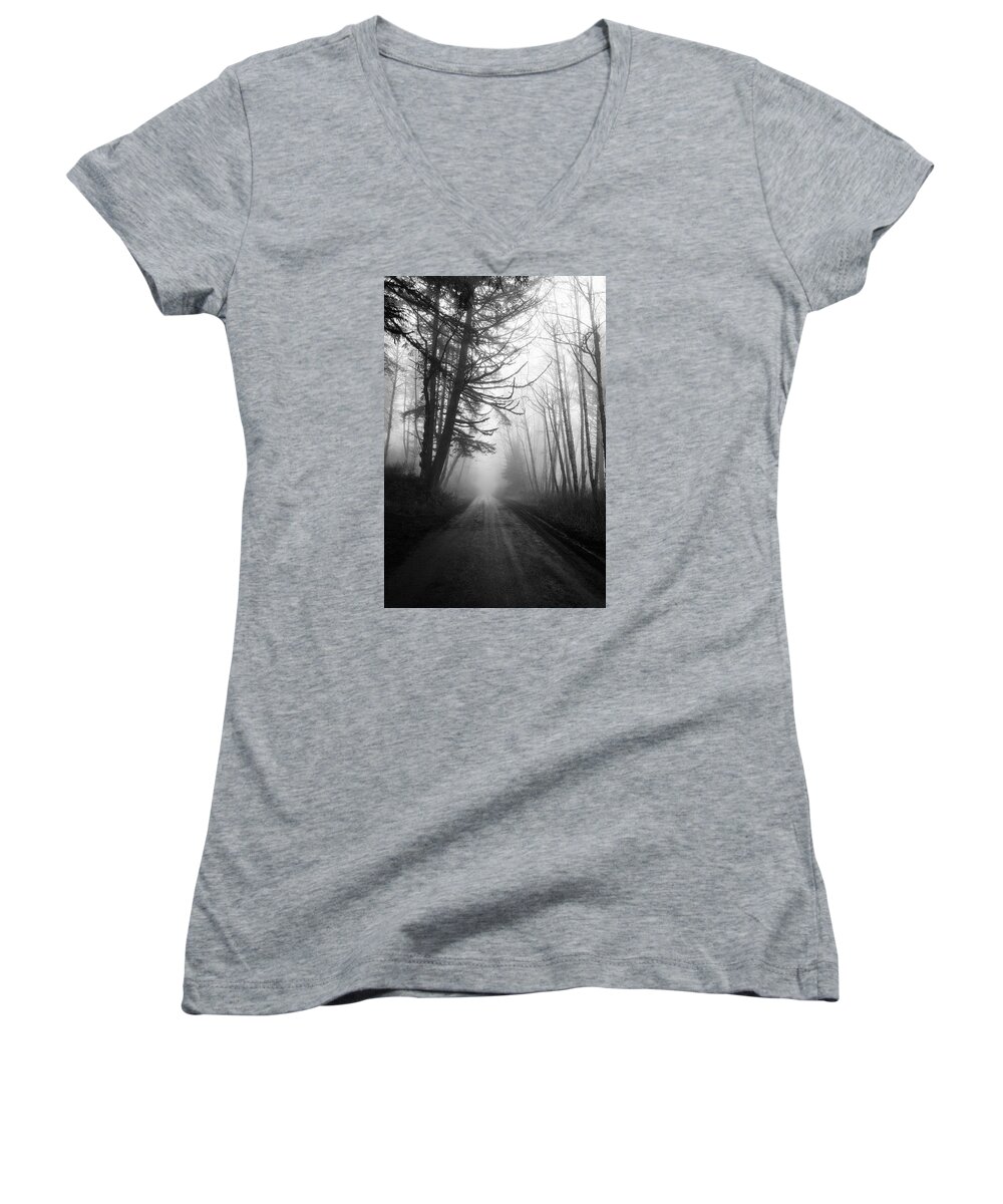 Black And White Women's V-Neck featuring the photograph Foggy Passage by Steven Clark