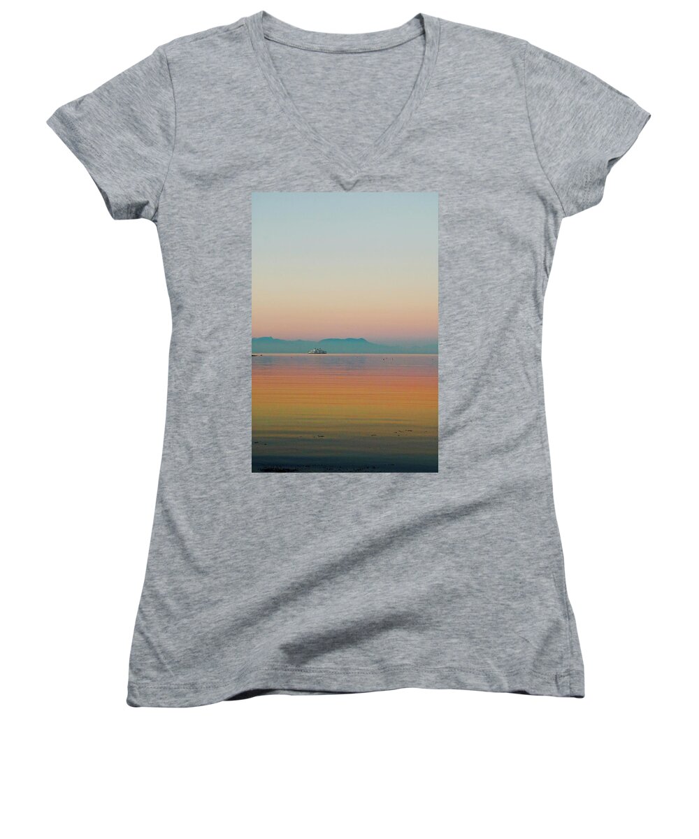Ferry To The Mainland Crossing By Gabriola Island View From Descano Bay. At Sunset. Women's V-Neck featuring the photograph Sunset Gabriola by Brian Sereda