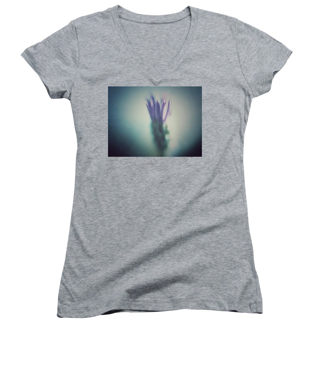 Crown Women's V-Neck featuring the photograph Temporary Crown by Mark Ross