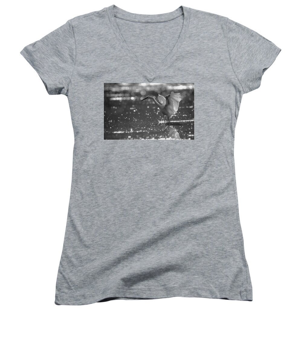 Egret Women's V-Neck featuring the photograph Bubble Dance BW by Alistair Lyne