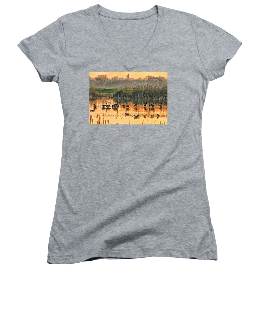 Wildlife Women's V-Neck featuring the photograph Cosumnes River Preserve 7010 by Tom Kelly