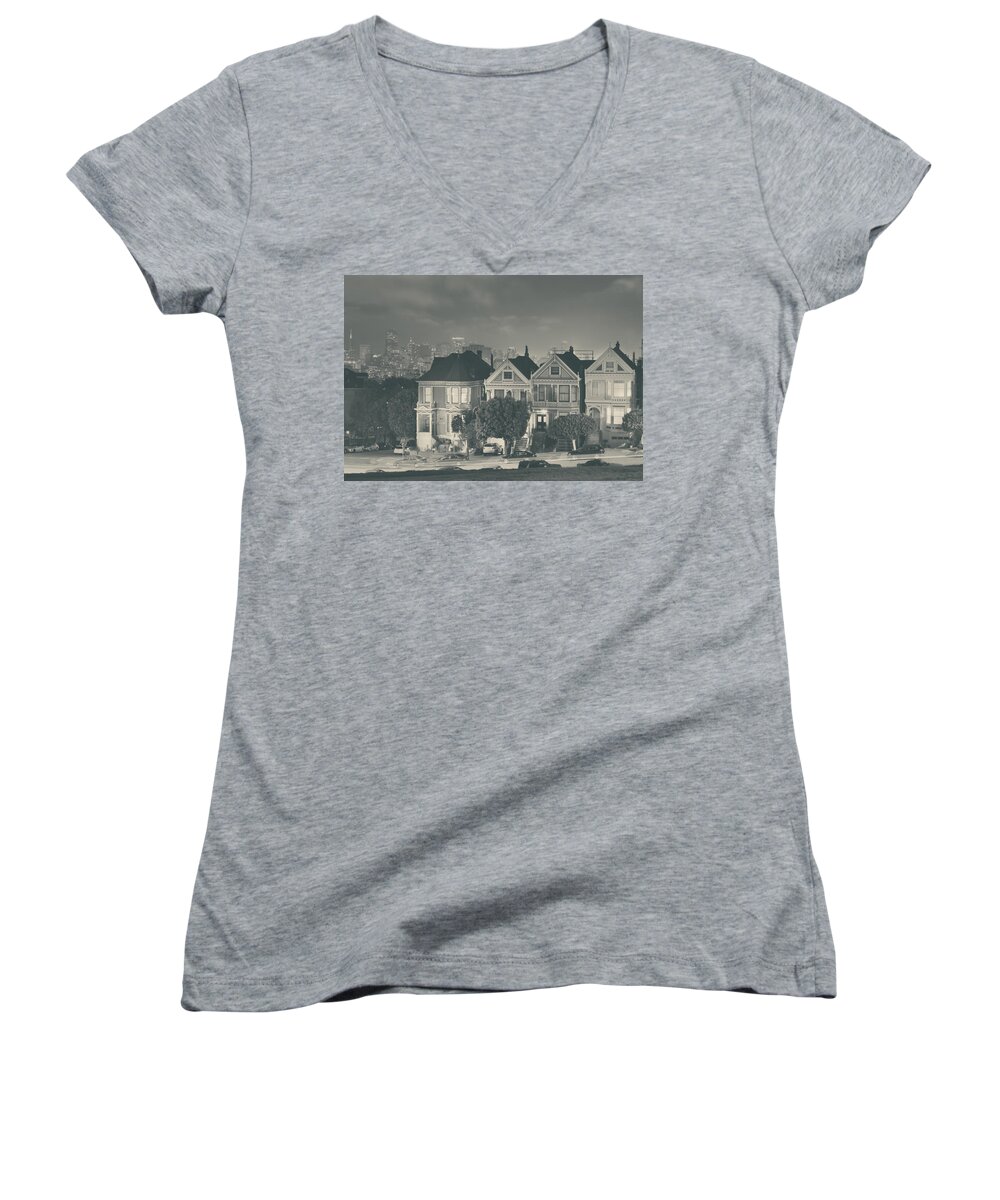 Alamo Square Women's V-Neck featuring the photograph Evening Rendezvous by Laurie Search