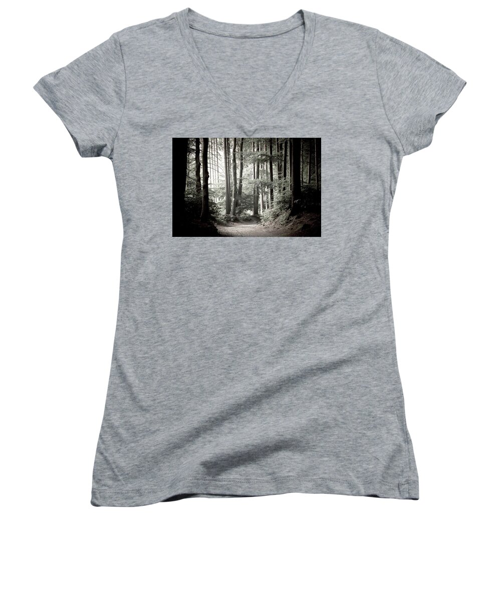 Lost In Another Age Women's V-Neck featuring the photograph Lost in Another Age by Susan Maxwell Schmidt
