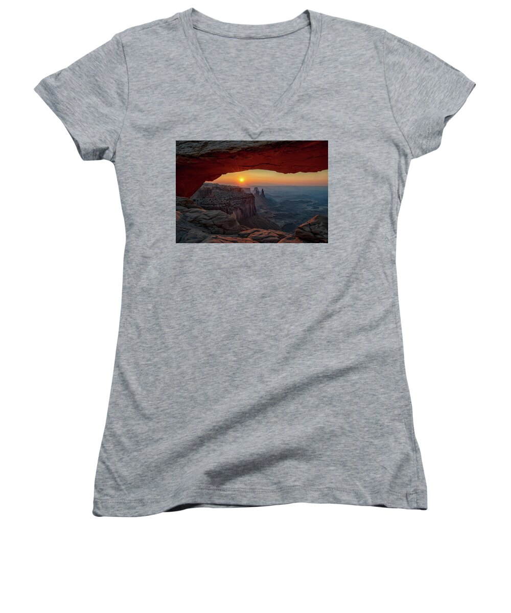 Mesa Arch Women's V-Neck featuring the photograph Mesa Arch Sunrise by Darlene Bushue