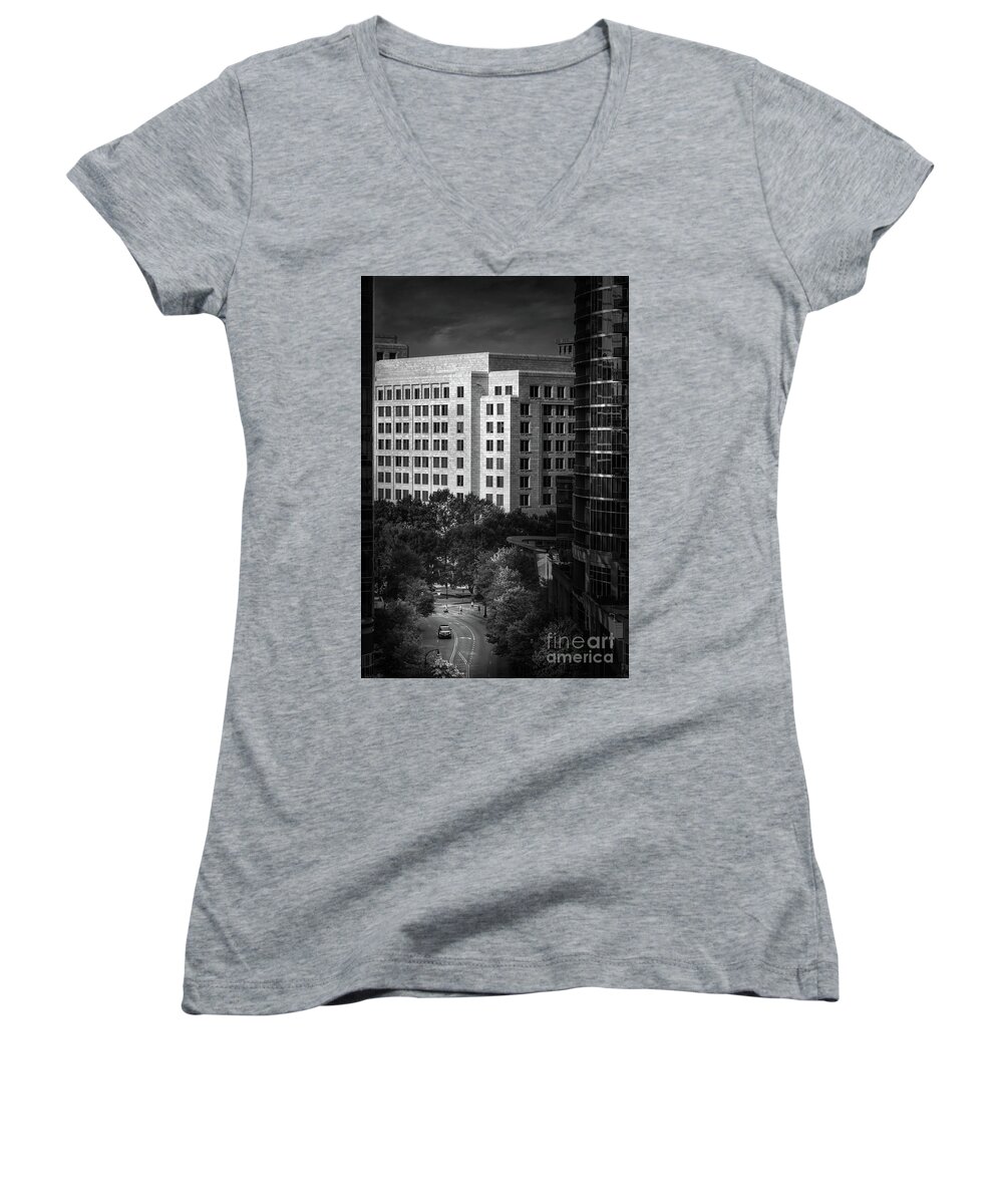 1101 Juniper Women's V-Neck featuring the photograph Midtown From Park Central by Doug Sturgess