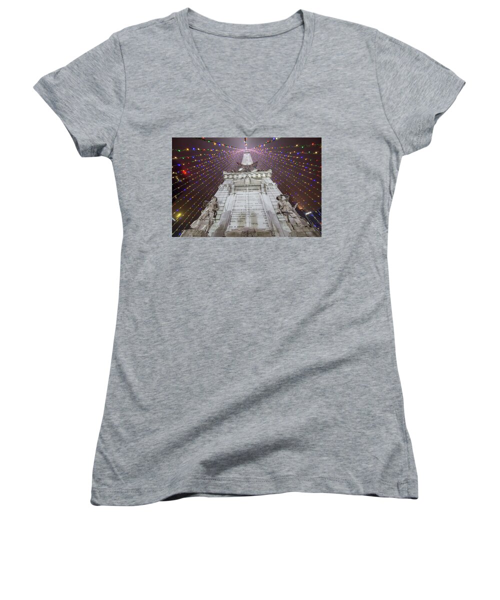 Circle City Women's V-Neck featuring the photograph Soldiers' and Sailors' Memorial by Norberto Nunes