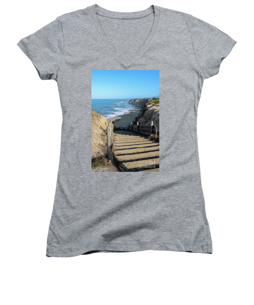 Stairway Women's V-Neck featuring the photograph Stairway To Heaven by Suzanne Luft