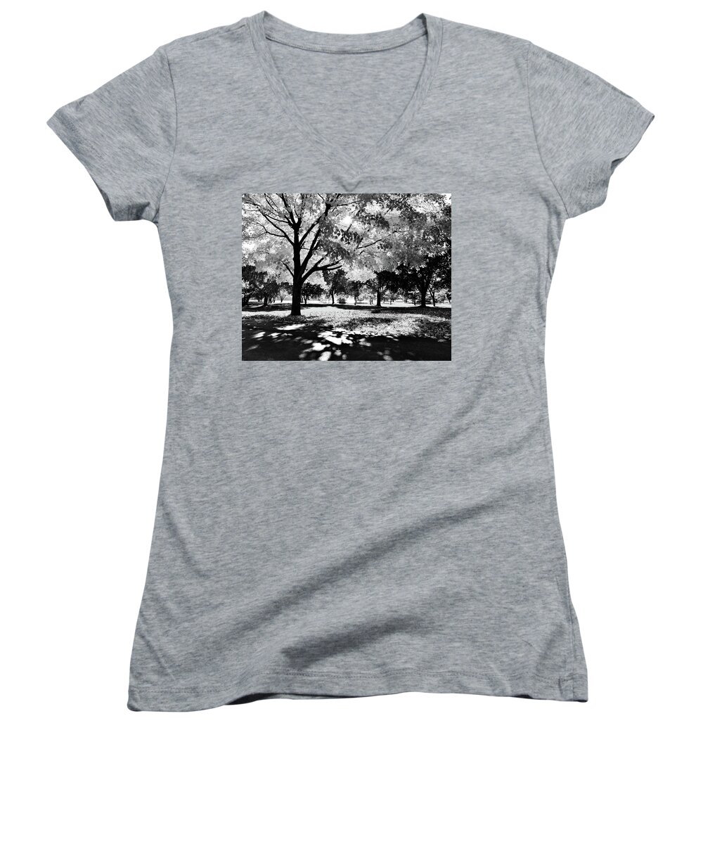 Park Women's V-Neck featuring the photograph Sunny October by Susie Loechler