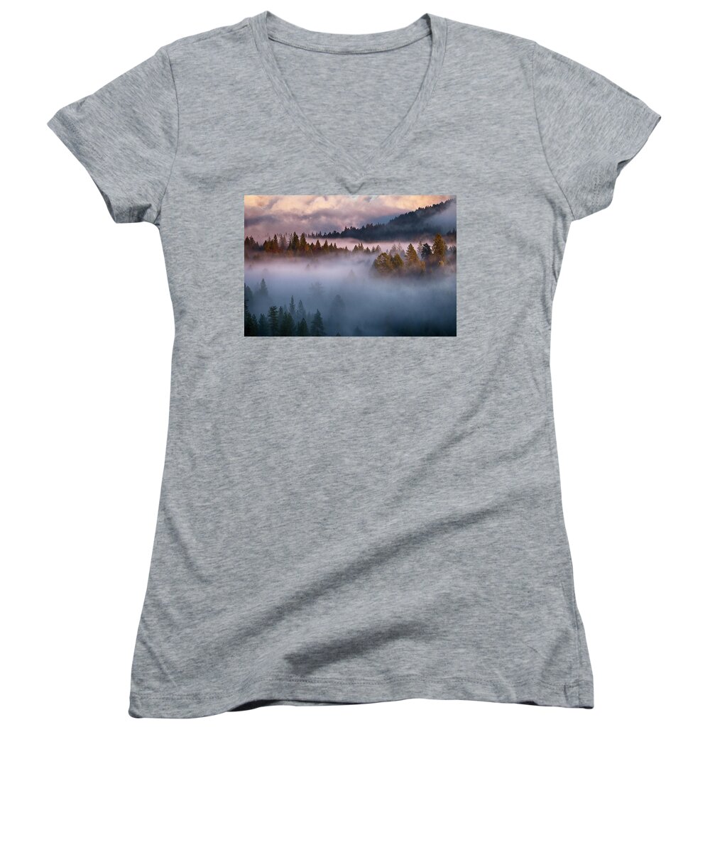 Winter Women's V-Neck featuring the photograph Winter Storm 2828 by Tom Kelly