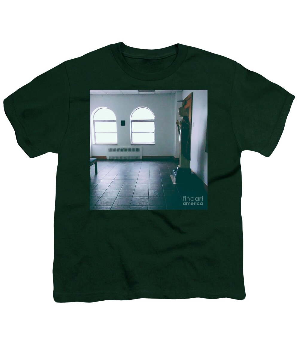 Jesus Youth T-Shirt featuring the photograph In All Circumstances, Give Thanks by Frank J Casella