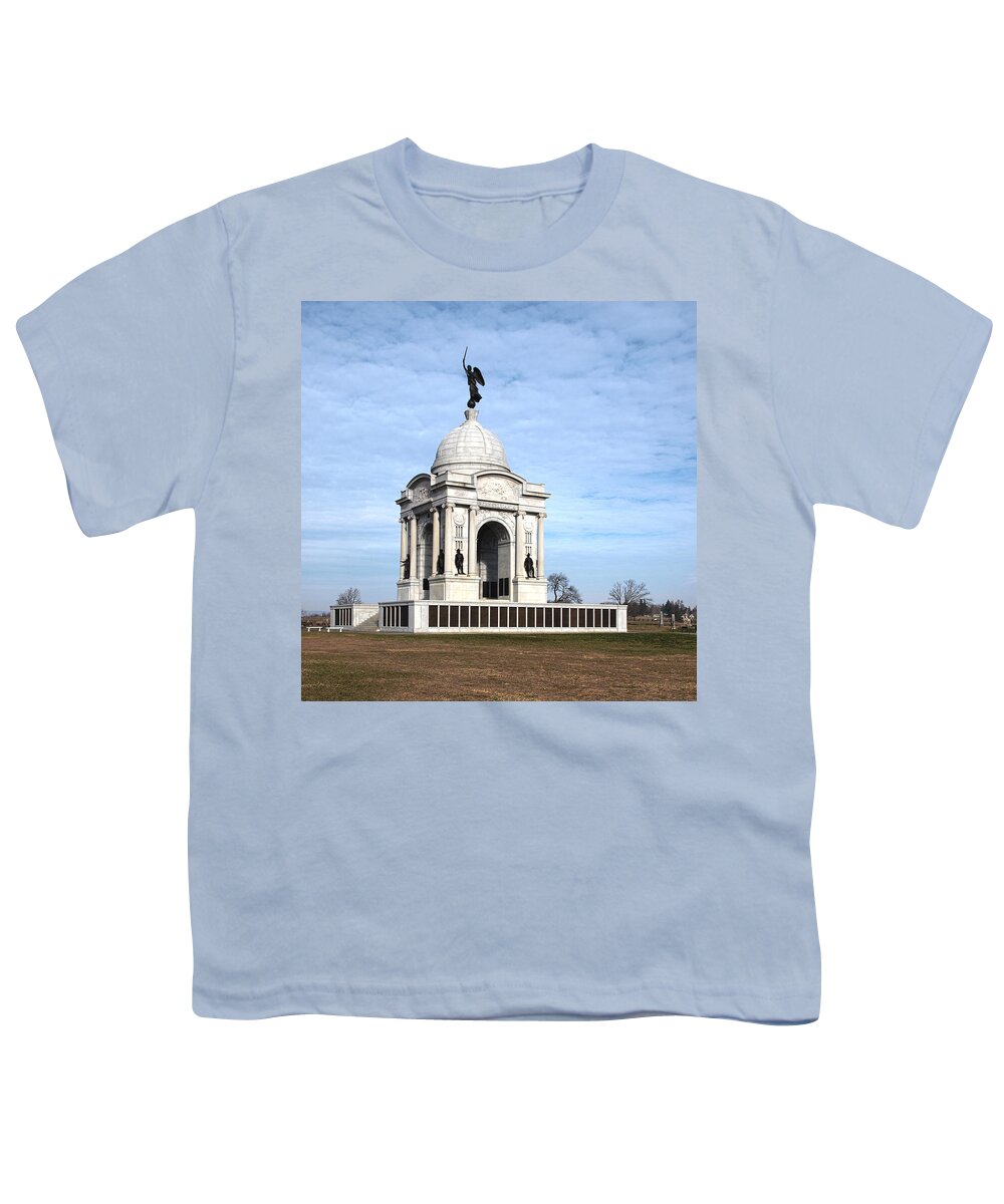 Gettysburg Youth T-Shirt featuring the photograph Pennsylvania Memorial Gettysburg by Joshua House