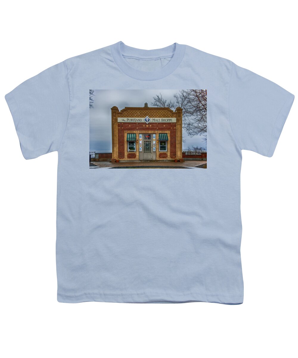 Lake Superior Youth T-Shirt featuring the photograph Portland Malt Shop by Paul Freidlund
