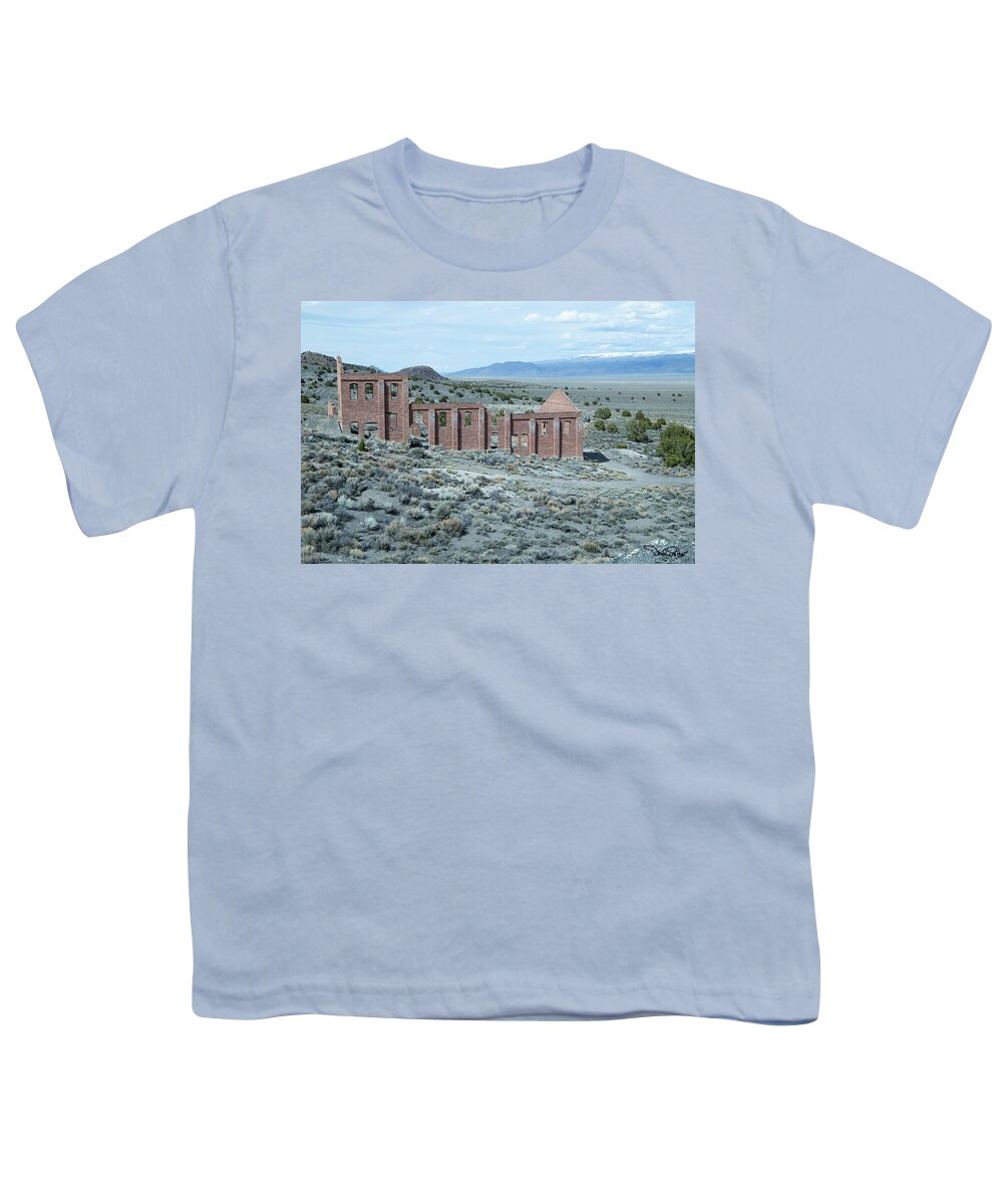 Western And Towms And Mining Camps Youth T-Shirt featuring the photograph Belmont Floatation Mill by David Salter