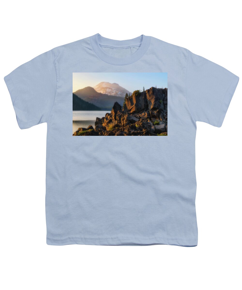 Ray Atkeson Memorial Trail Youth T-Shirt featuring the photograph Rocky Sparks by Ryan Manuel