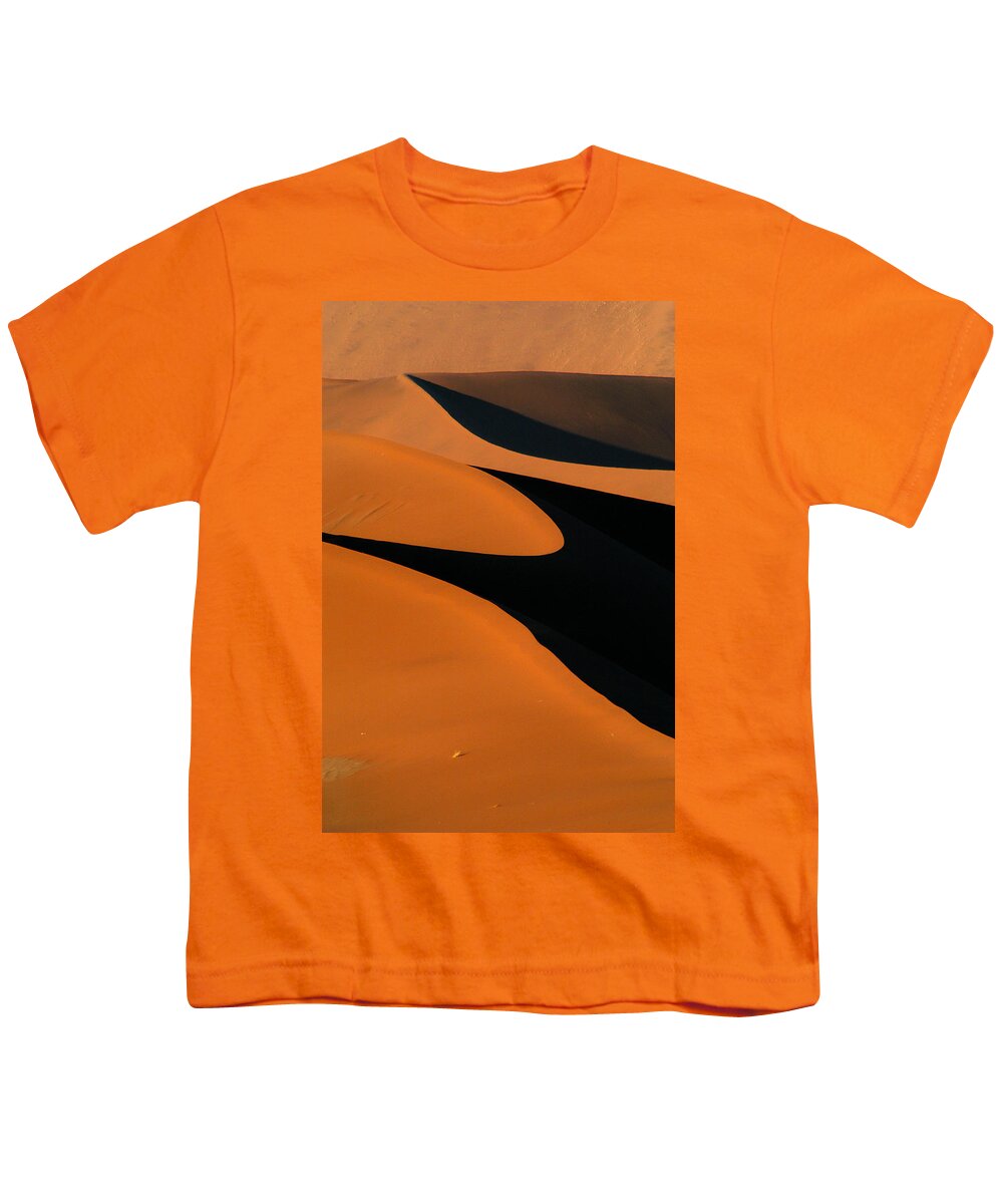 Africa Youth T-Shirt featuring the photograph Curves by Alistair Lyne