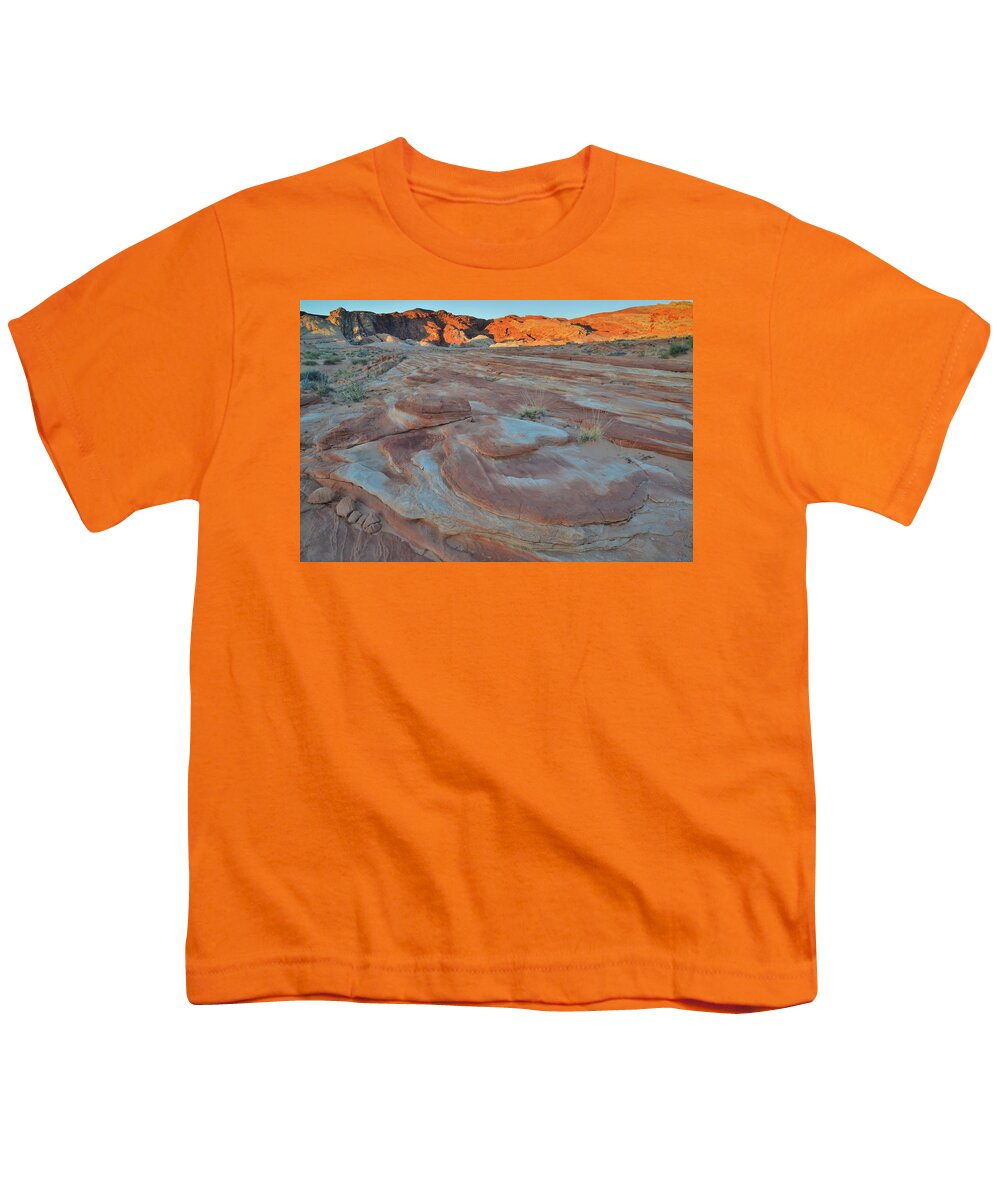 Valley Of Fire State Park Youth T-Shirt featuring the photograph Pastel Sandstone of Wash 2 in Valley of Fire at Sunrise by Ray Mathis