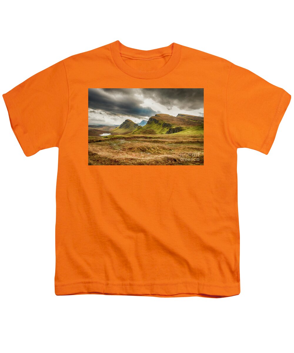 Quiraing Youth T-Shirt featuring the photograph Quiraing by Elizabeth Dow