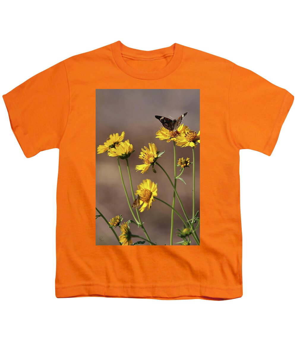 Butterfly Youth T-Shirt featuring the photograph Common Buckeye by Robert Harris