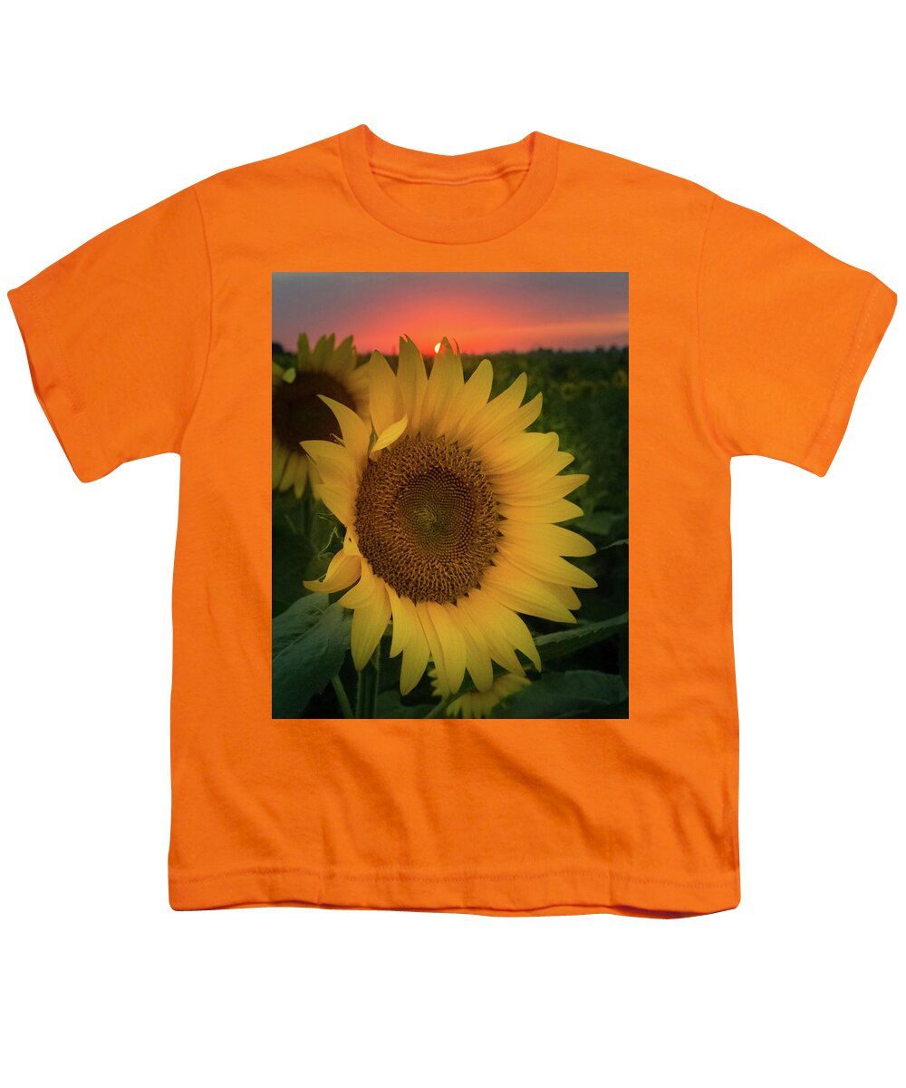 Sunburst Youth T-Shirt featuring the photograph Sunburst Sunflower by Joe Kopp