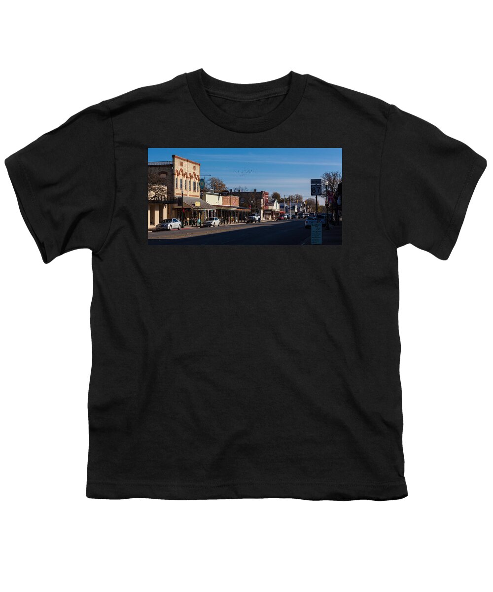 Boerne Youth T-Shirt featuring the photograph Downtown Boerne by Ed Gleichman