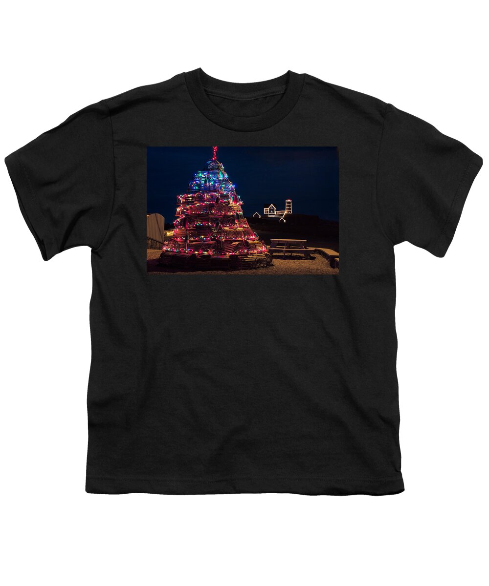 Christmas Decor Youth T-Shirt featuring the photograph Nubble lighthouse and lobster pot tree by Jeff Folger