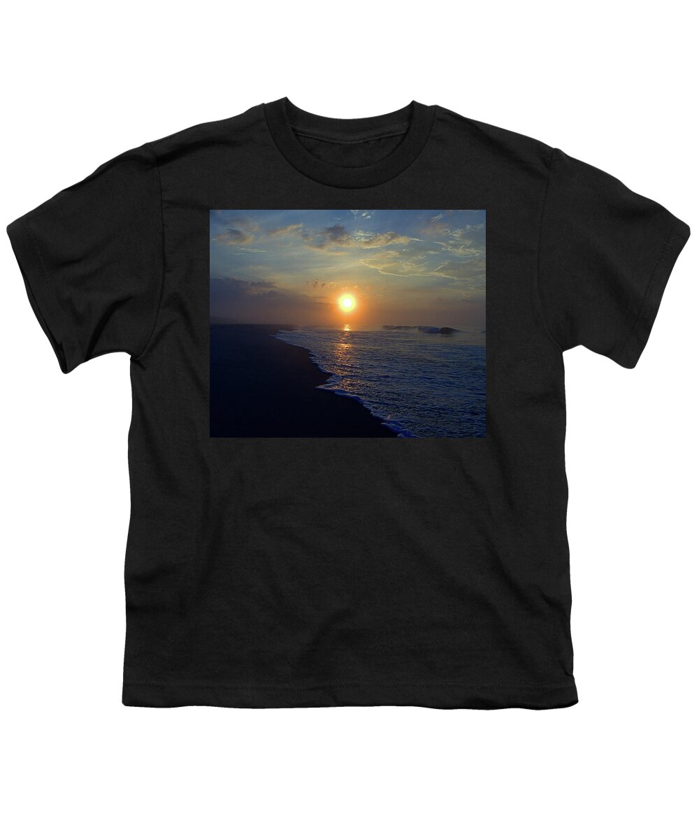 Seas Youth T-Shirt featuring the photograph Beginnings by Newwwman