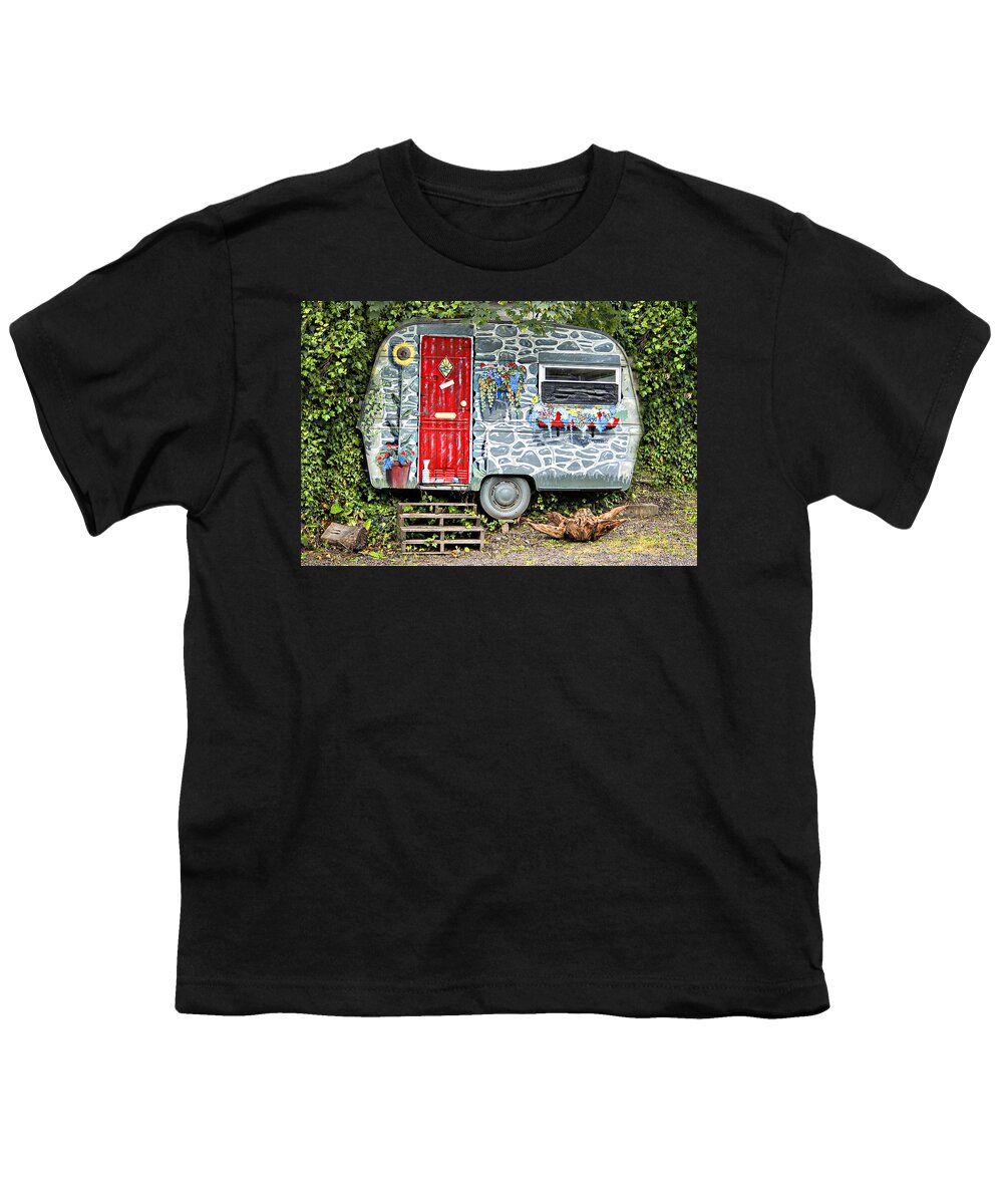 Caravan Youth T-Shirt featuring the photograph Living In Art by Meirion Matthias