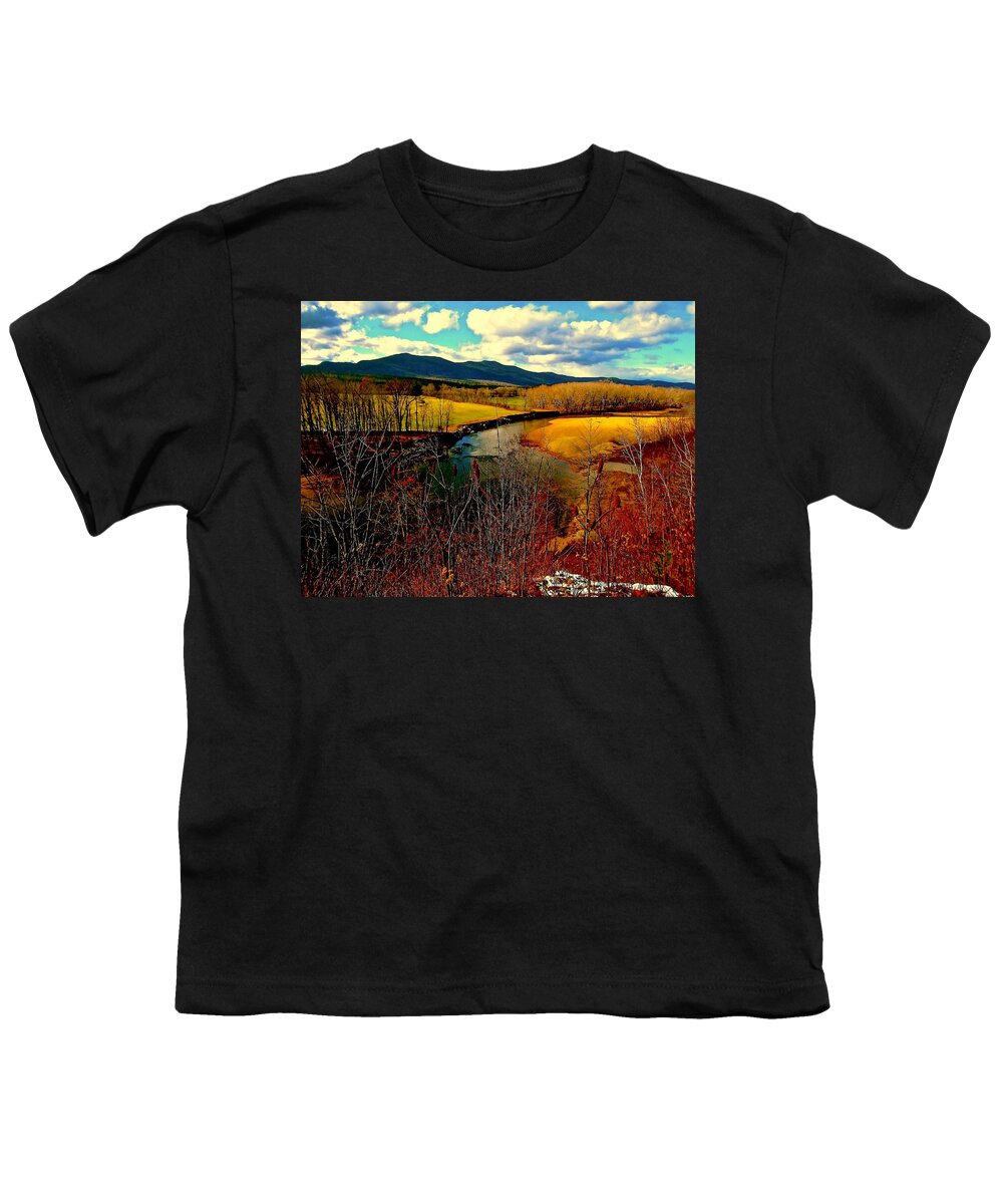  Youth T-Shirt featuring the photograph Mount Washington Valley 2 by Elizabeth Tillar