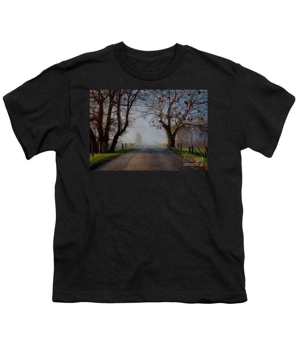 Sparks Youth T-Shirt featuring the photograph Sparks Lane, Oct 2017 by Douglas Stucky