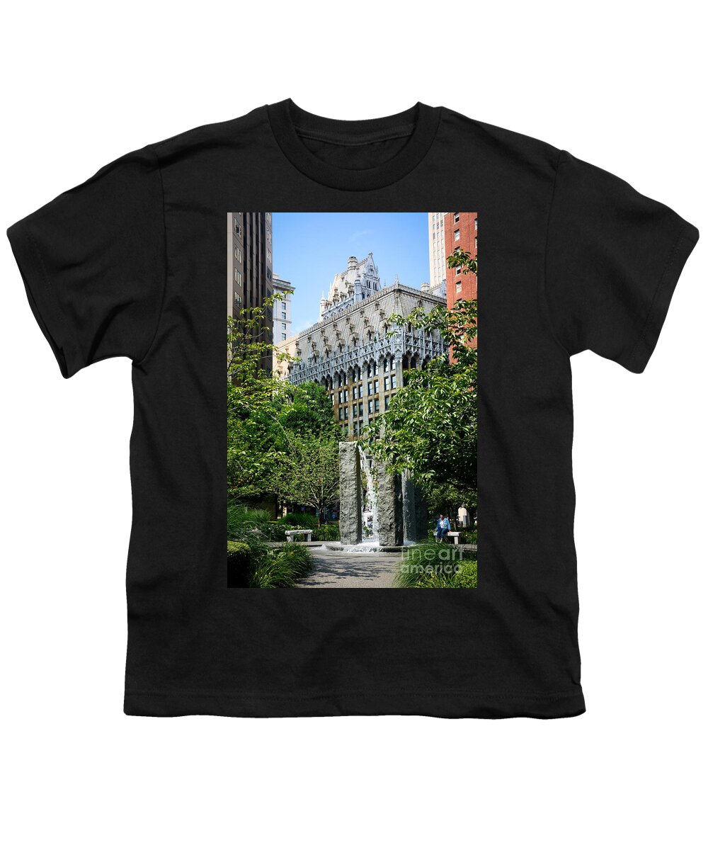 Union Trust Building Youth T-Shirt featuring the photograph Union Trust Building Pittsburgh Pennsylvania by Amy Cicconi