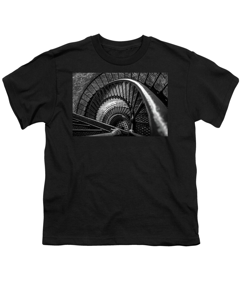 Currituck Staircase Youth T-Shirt featuring the photograph Unwind - Currituck Lighthouse by David Sutton