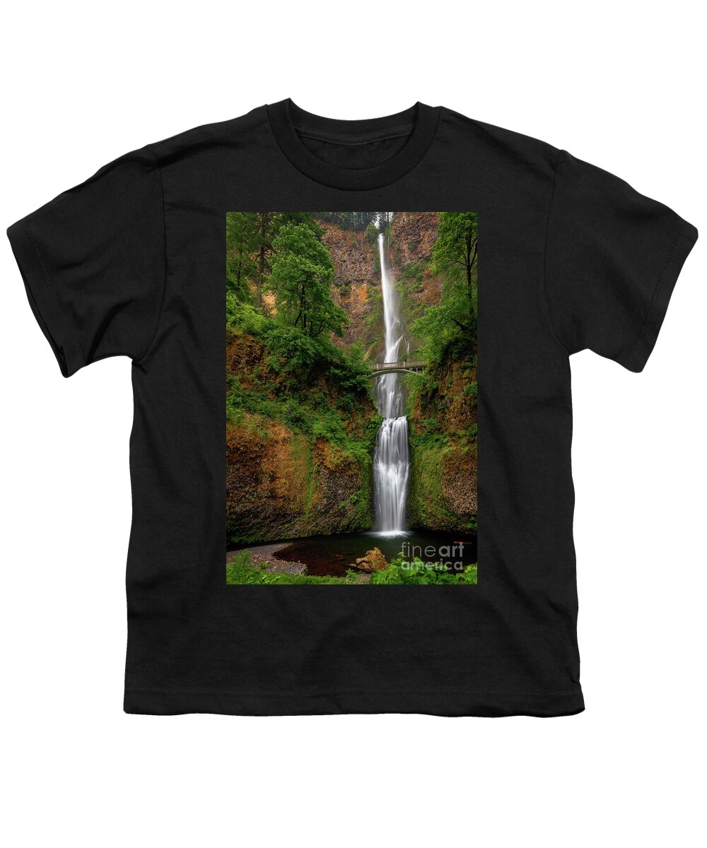 Multnomah Falls Youth T-Shirt featuring the photograph Multnomah Falls by Doug Sturgess
