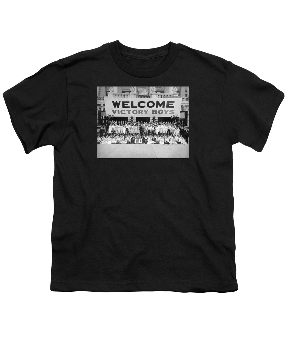 Returning Soldiers Youth T-Shirt featuring the photograph Welcome Victory Boys - WW1 Welcome Home - 1919 by War Is Hell Store