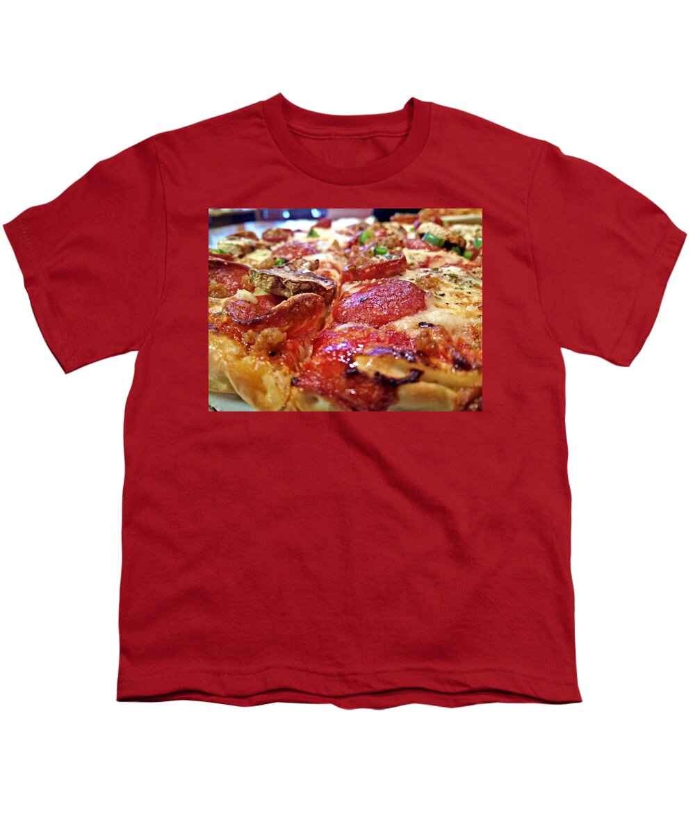 Pizza Youth T-Shirt featuring the photograph Mama Lido's Pizza by Robert Knight