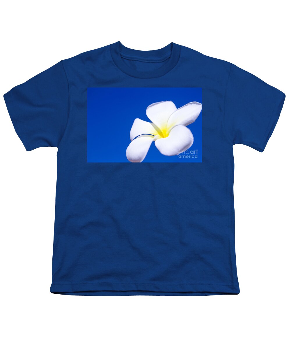 Singapore Plumeria Youth T-Shirt featuring the photograph Fiore Nel Cielo - The Blue Dream Of Sky by Sharon Mau