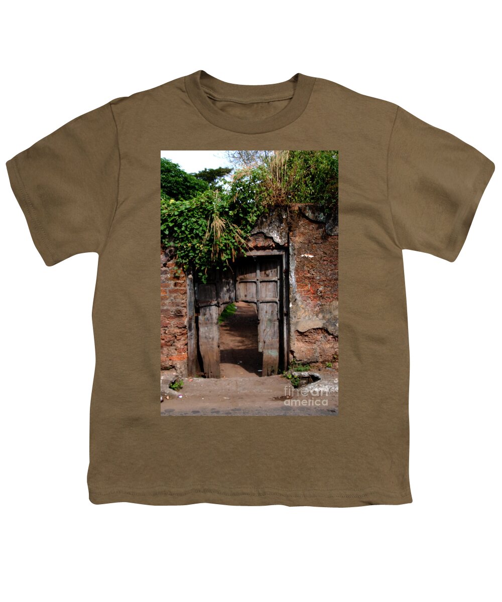 India Youth T-Shirt featuring the photograph Entrance by Jacqueline M Lewis