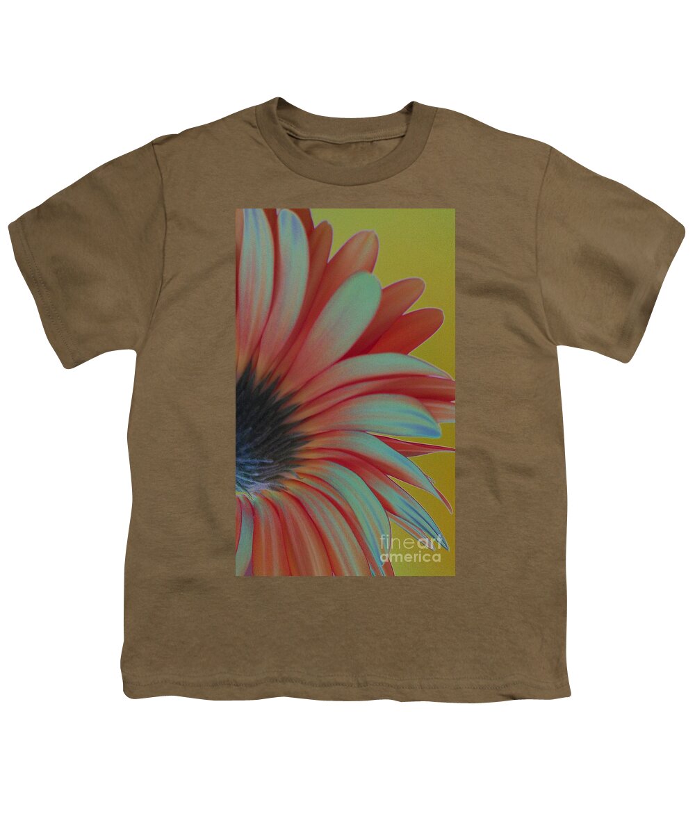 Daisy Youth T-Shirt featuring the photograph A Different Perspective by Jacqueline McReynolds