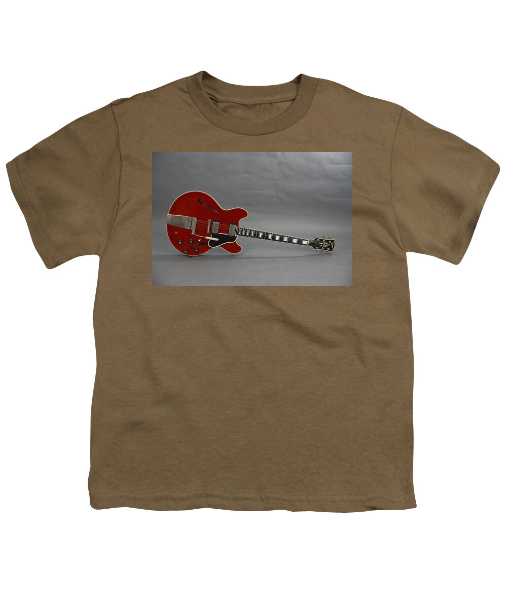 Music Youth T-Shirt featuring the photograph Gibson Es-335 Guitar, 1970s by Mandolin Bros.