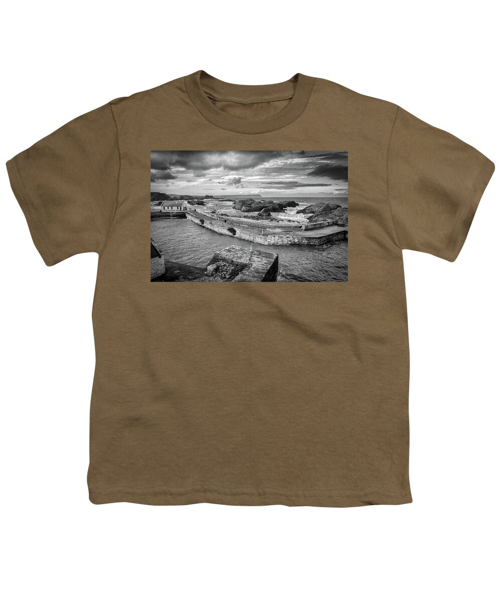 Ballintoy Youth T-Shirt featuring the photograph Ballintoy Harbour by Nigel R Bell