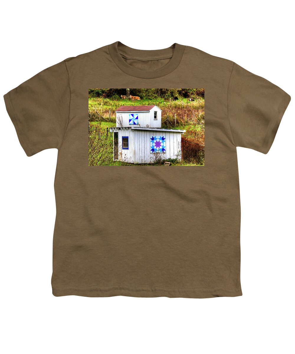 Barn Quilts Youth T-Shirt featuring the photograph Blue Hunter Carpenter Stars by Dale R Carlson