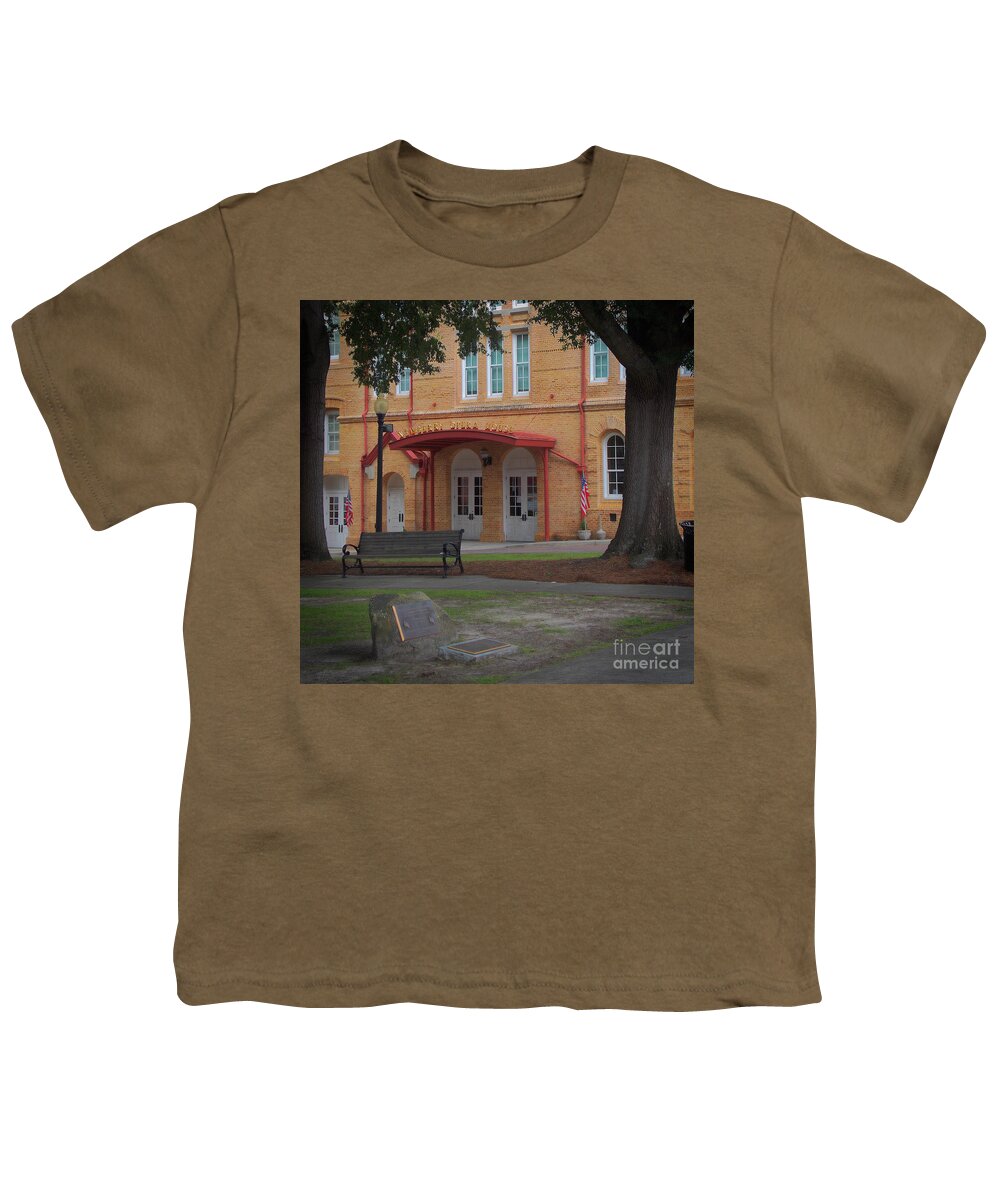 Scenic Tours Youth T-Shirt featuring the photograph Newberry Opera House by Skip Willits