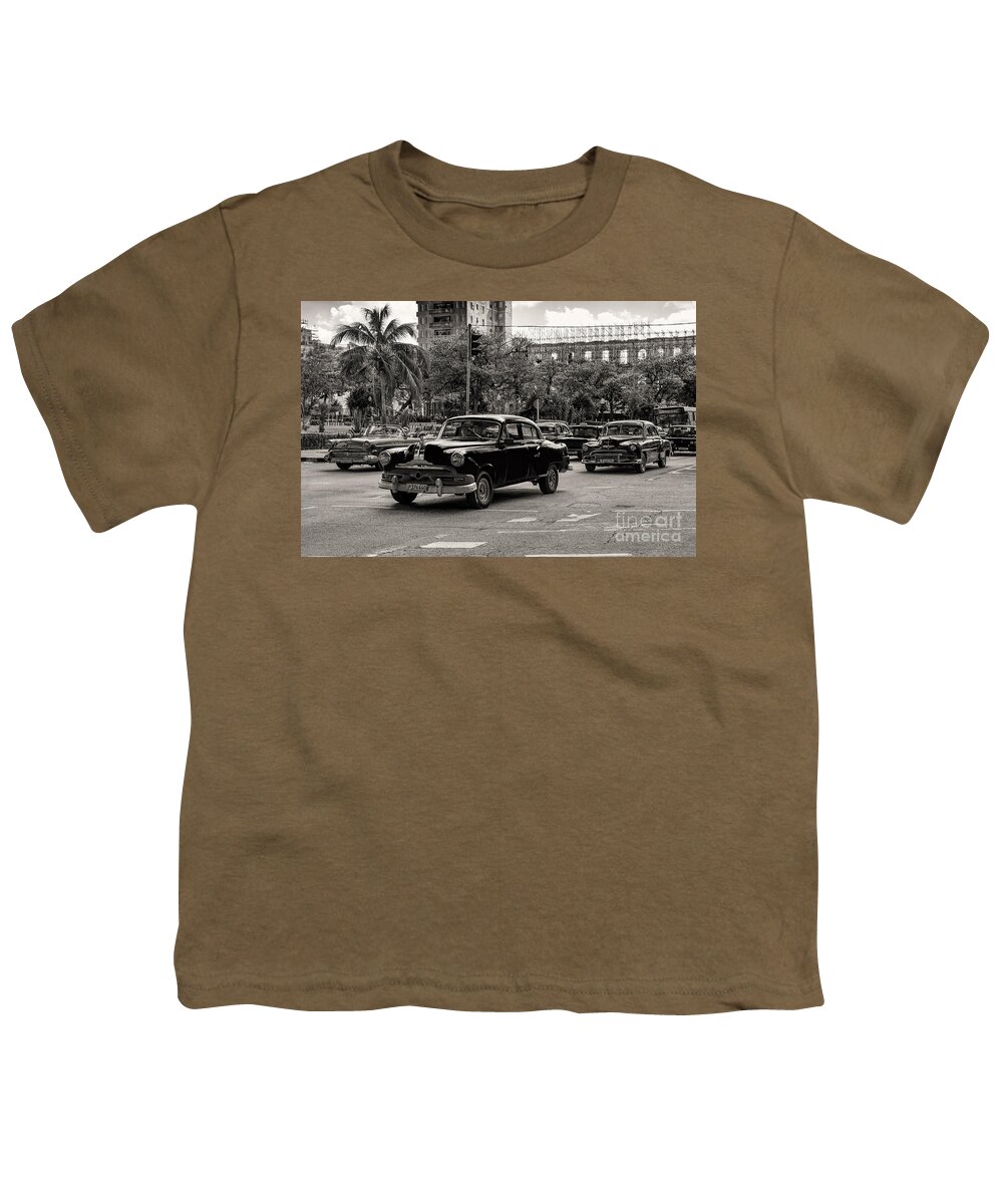 Cuba Youth T-Shirt featuring the photograph Old cars in Havana by Les Palenik
