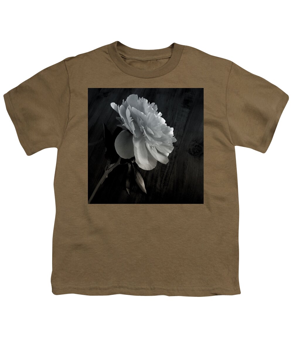 Peonie Youth T-Shirt featuring the photograph Peonie by Sharon Jones