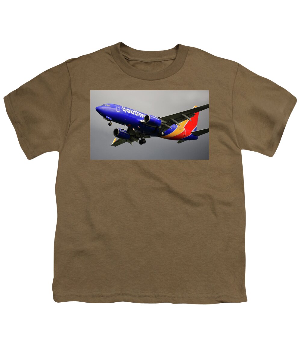 Southwest Airlines Youth T-Shirt featuring the photograph Southwest Arlines by David Lee Thompson