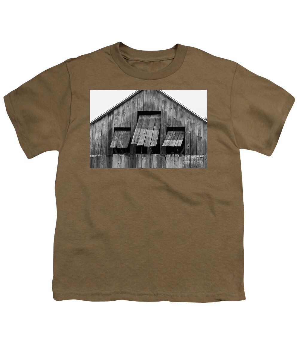 Tobacco Barn Youth T-Shirt featuring the photograph Tobacco Barn by Jim Gillen