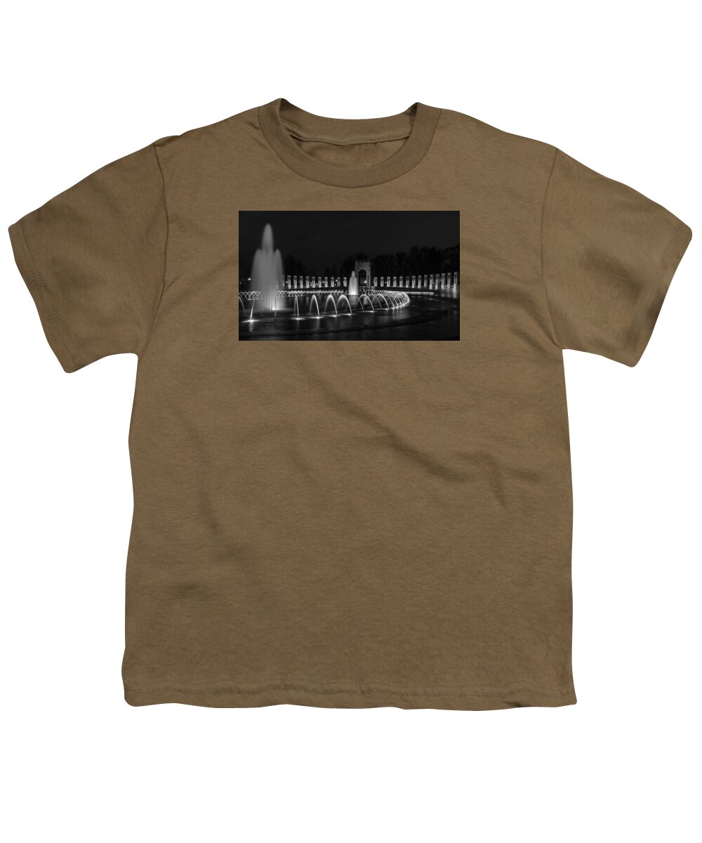 Wwii Youth T-Shirt featuring the photograph World War II Memorial by Ed Clark