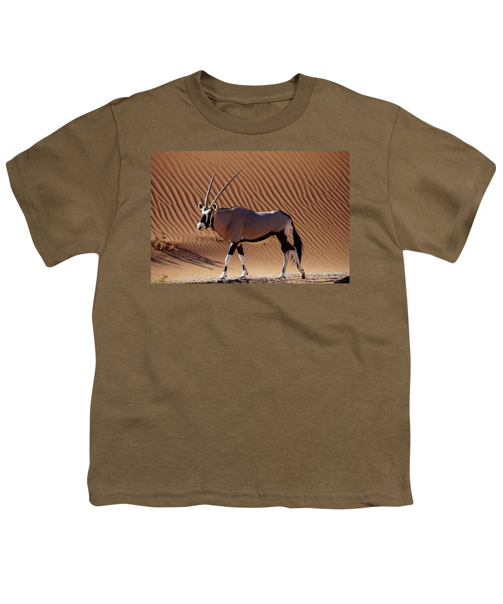 00641520 Youth T-Shirt featuring the photograph Namib Desert Dune And Oryx by Hiroya Minakuchi